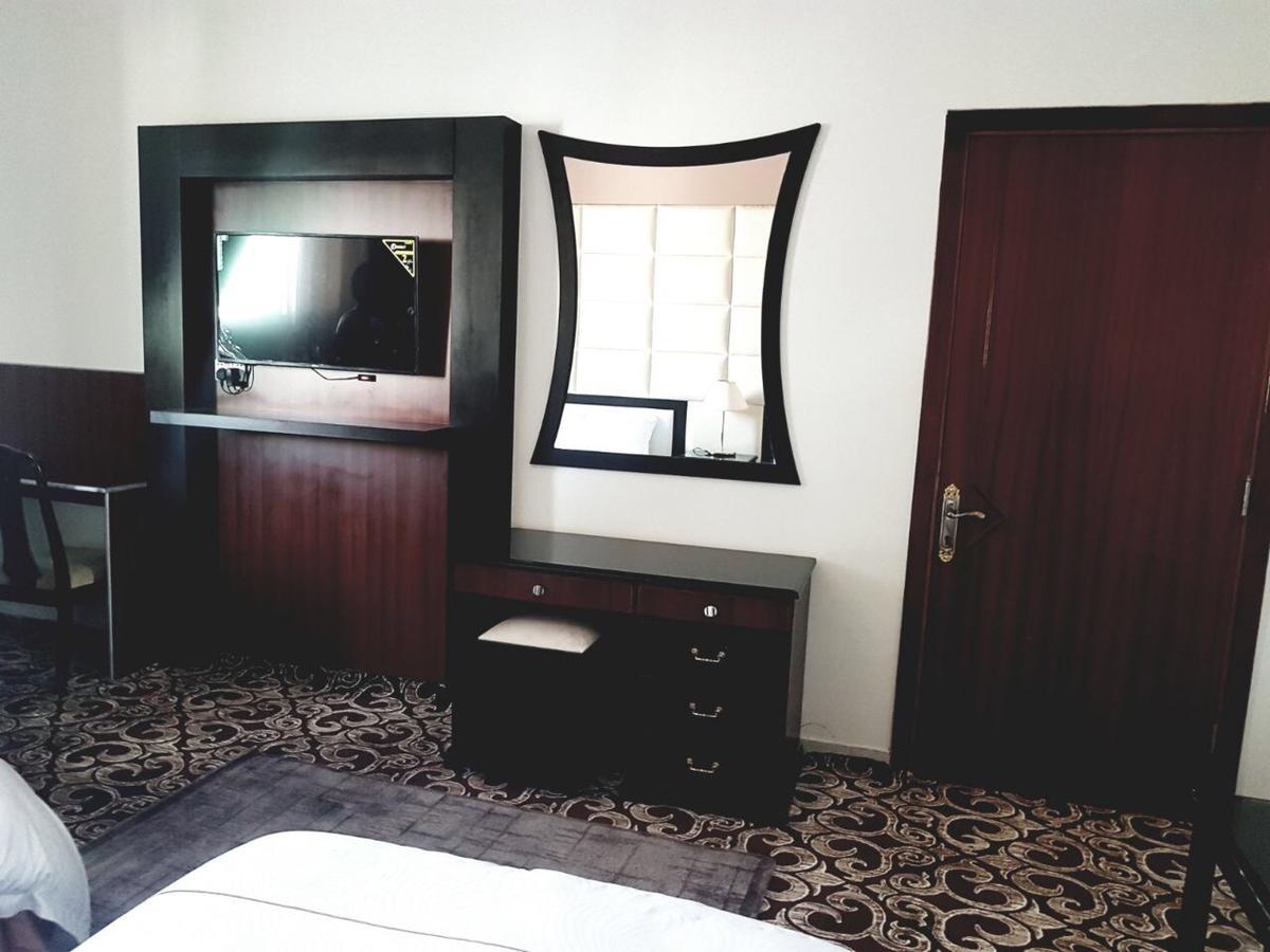 Dama Hotel Duba Exterior photo